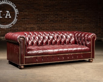 Vintage Tufted Leather Chesterfield Sofa in Burgundy