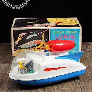 Astronave Viaggiante Lunik Toy with Original Box