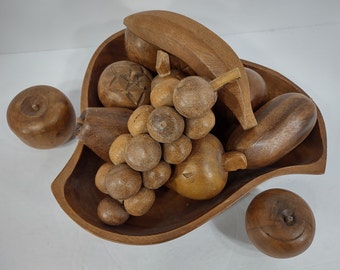 Monkey Pod wooden 11 inch fruit bowl with 12 hand carved wooden fruits
