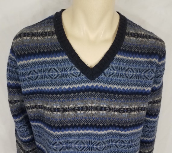 L.L. Bean blue striped 100% Shetland Wool V-Neck … - image 2