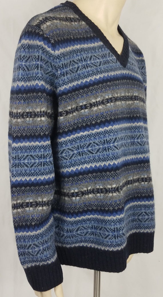 L.L. Bean blue striped 100% Shetland Wool V-Neck … - image 3