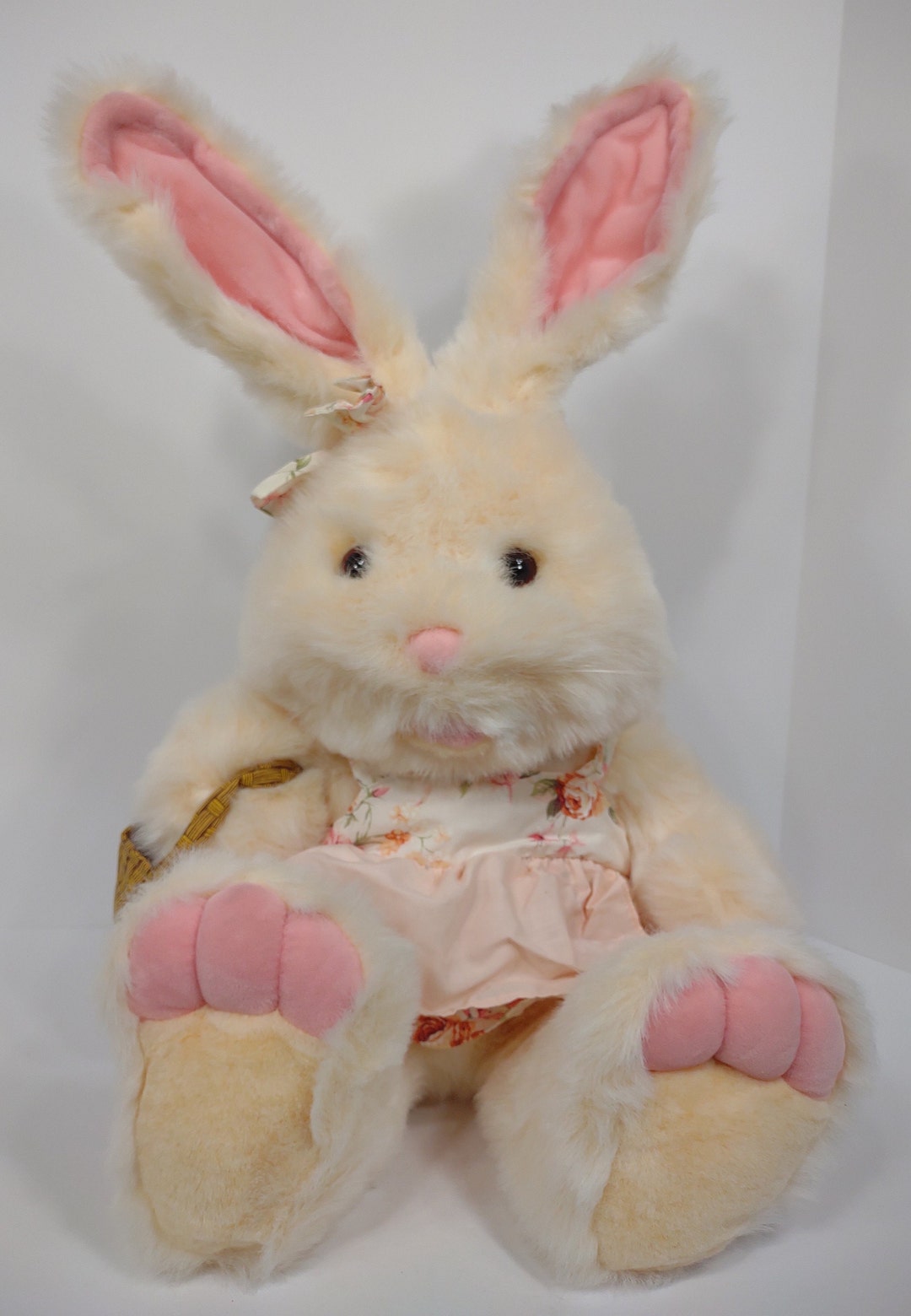 Jcpenney Jumbo 17 Inch Ivory Easter Bunny Rabbit W/ Basket Golden