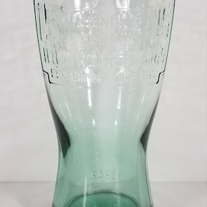 flower shaped wine glasses Crooked Flower Wine Glass Ripple Green Stem