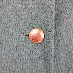 Chaqueta tipo blazer Castleberry verde texturizada con botones en la parte delantera, talla 14 para mujer. imagen 4