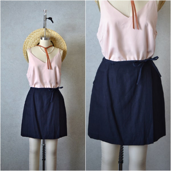 deep navy cotton linen mini faux wrap tie skirt with pockets . y2k vintage . 26" waist