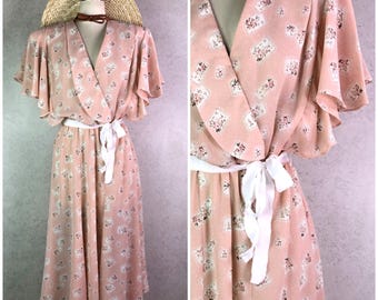 nicole summers coral peach sheer chiffon romantic lace hanky novelty floral print ruffle flutter sleeve midi dress . size s/m . 70s vintage