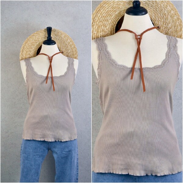 muted drab olive gray ribbed cotton lace trim lettuce hem basic tank top . y2k vintage . l