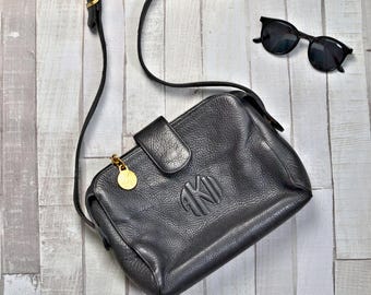 anne klein AKII black genuine fine leather textured logo embossed gold hardware minimalist crossbody shoulder bag . 90s vintage