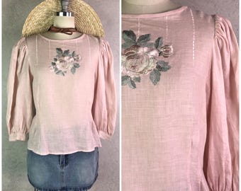 cloak of many colors cottage core powder pink pure linen puff sleeve floral embroidered blouse . size xxs . 80s vintage