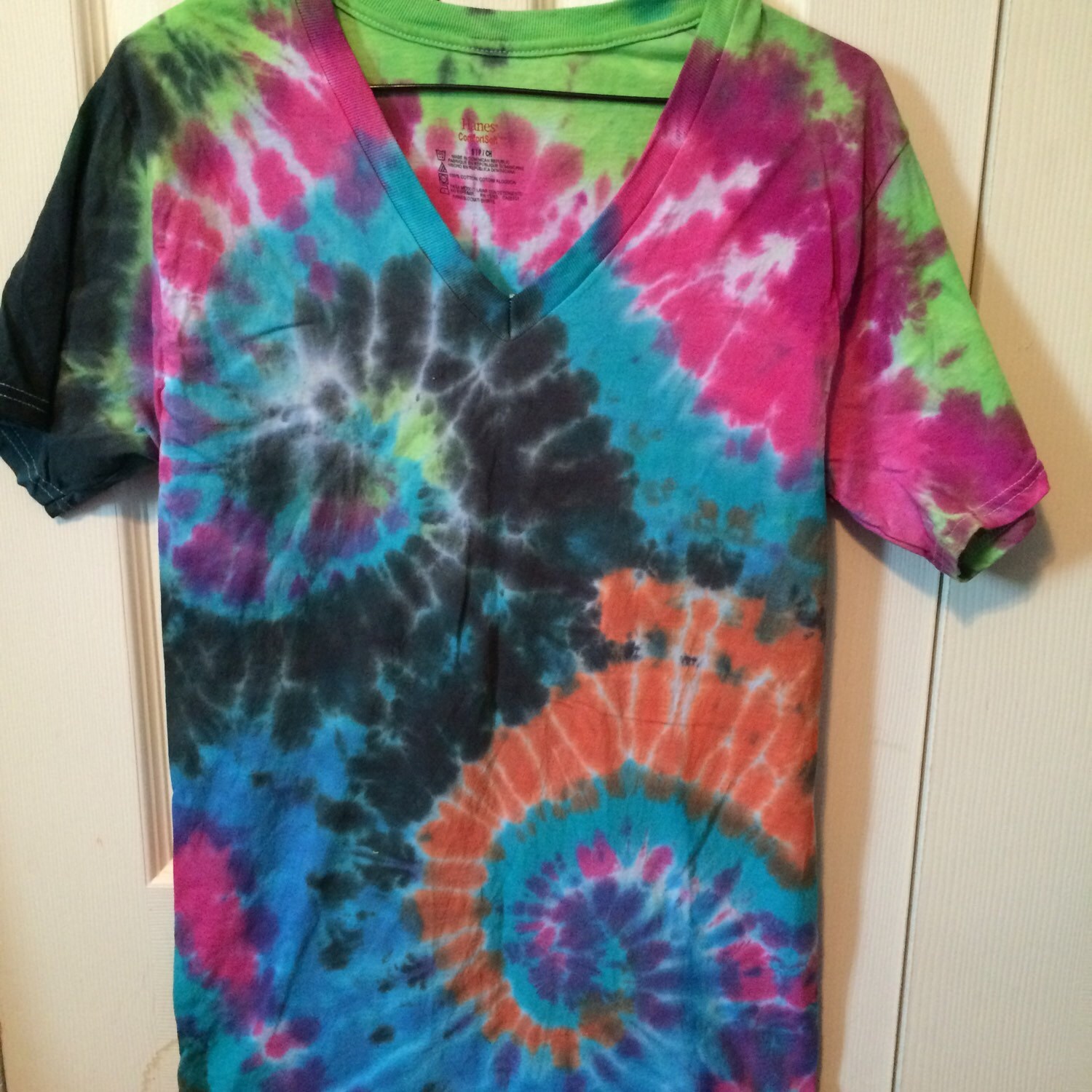 Adult Small Double Spiral Tie Dye V-Neck T-Shirt | Etsy