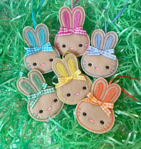 Spring Bunny Decorations, Felt Bunny Ornament, Felt Easter Bunny, Easter Tree Ornament, Spring Decor, Felt Bunny