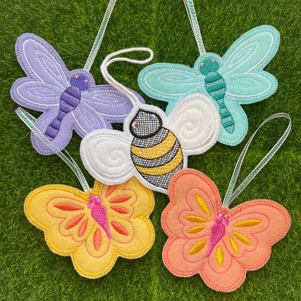 Spring Decorations, Bumble Bee Ornament, Dragon Fly Ornament, Butterfly Ornament, Felt Bumble Bee, Easter Decorations, Spring Ornaments