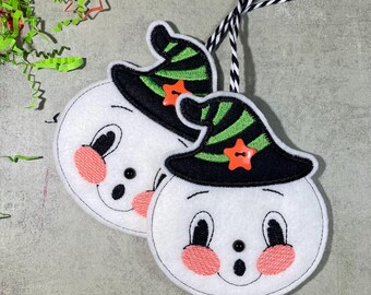 Retro Halloween Ornament, Vintage Halloween Decor, Vintage Ghost Ornament, Handmade Halloween Decorations, Embroidered Felt Ghost