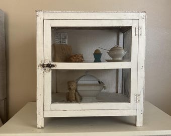 Beautiful French farmhouse vintage white painted garde manger…cheese safe