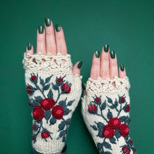 Ivory Gloves With Red Roses, Knitted Fingerless Gloves, Gloves & Mittens, Mitts,  Gift Ideas, For Her, Winter Accessories, Ivory, Roses
