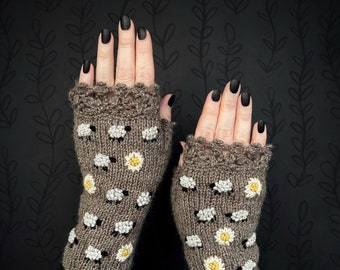 Sheep and Daisies , Brown Knitted Fingerless Gloves, Embroidery, Gloves & Mittens, Gift Ideas For Her, Winter Accessories, Gift For Woman