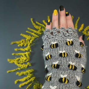 Gloves With Bees, Gray Hand Knitted Fingerless Gloves, Polka Dot Pattern With Bee, Embroidery, For Her, Gift For Woman, Christmas gift