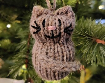 Brown Calico Cat Ornament, Handmade Knit, Hanging Decoration, Christmas Tree Trim, Rustic Decor, All Year Decoration