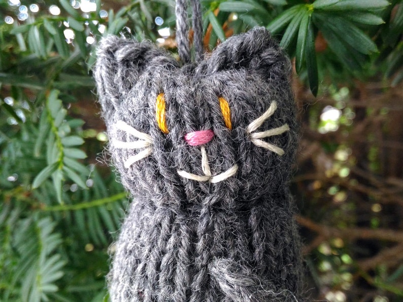 Dark Gray Cat Ornament, Handmade Knit, Hanging Decoration, Christmas Tree Trim, Rustic Decor, All Year Decoration image 2