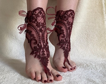 Burgundy Lace Barefoot Sandals: Bridal Beach Foot Jewelry