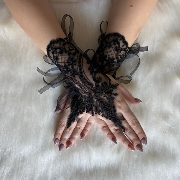 Black Wedding Gloves, Bridal Black Gloves, Evening Hand Cuff, Bridal Shower, Beach Wedding, Lace Fingerless Gloves, Wedding Photo Props