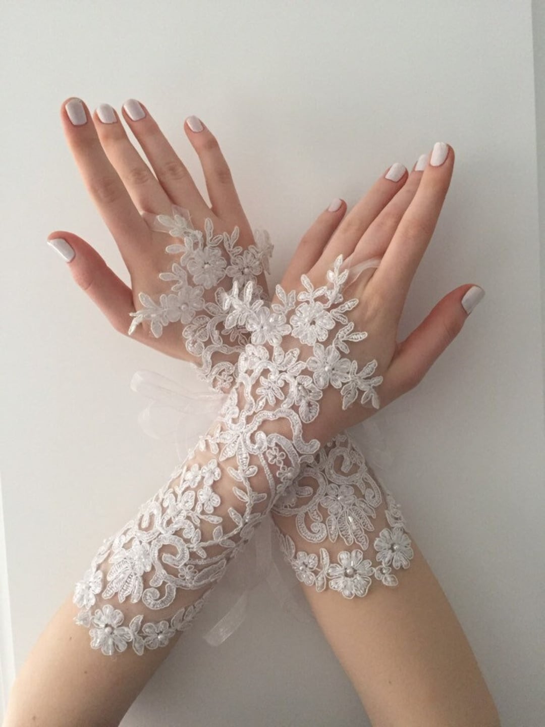Wedding wrist gloves discount