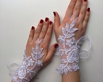 Bridal Gloves, White gloves, Bridal Lace Gloves, Wedding white gloves, Wedding gloves, Bridal lace gloves, Bridesmaid gloves, Lace gloves