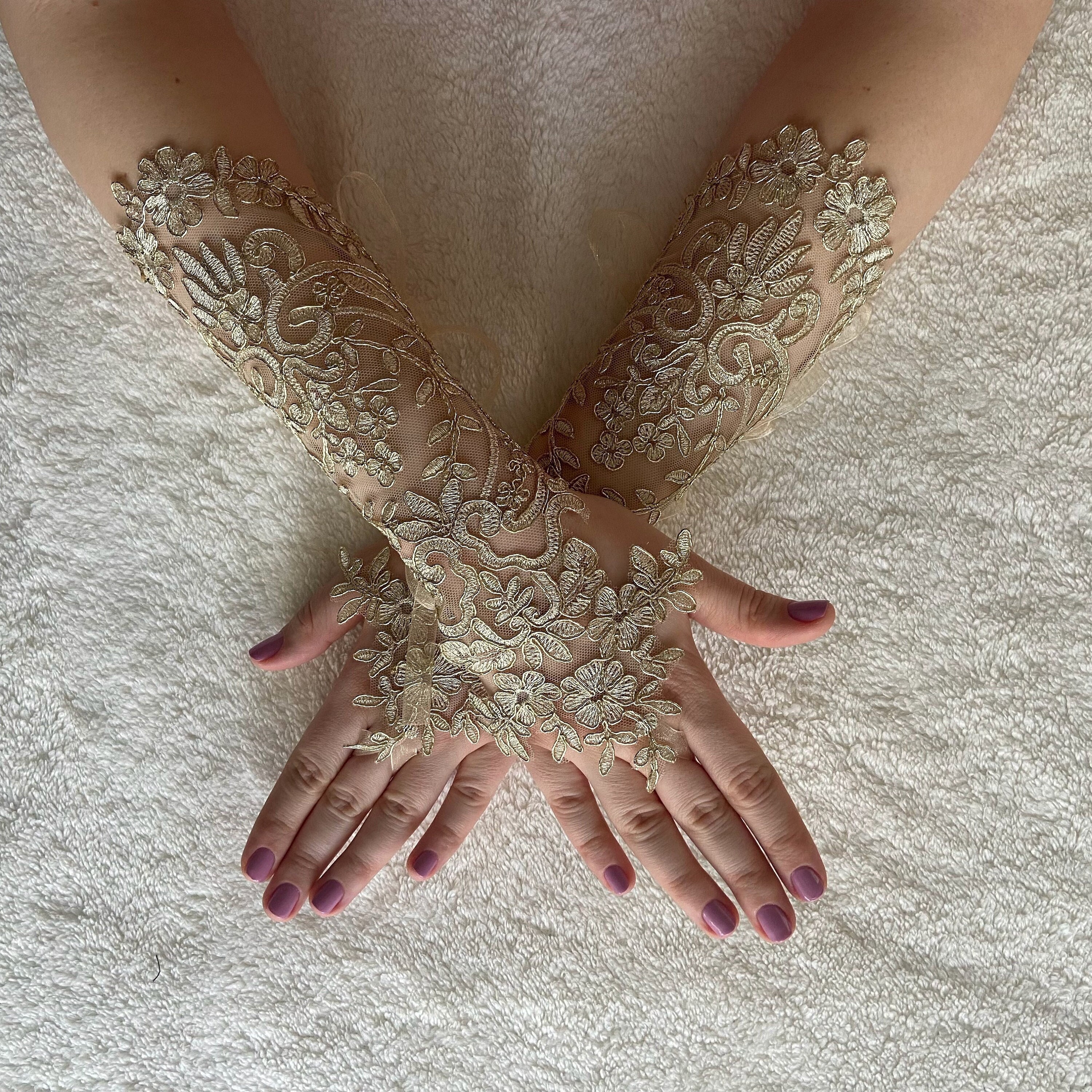 DDWW 2 Pcs Women Lace Gloves Short Lace Glove Floral Lace Gloves for Wedding Tea Party Costume 