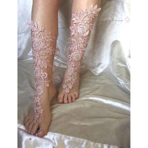 Blush Pink Barefoot Sandal, Extra Wide Sandal, Open toe Lace Bridal Shoes, Flat Wedding Sandals Pink, Bridal Lace Flip Flops, Beach Shoe