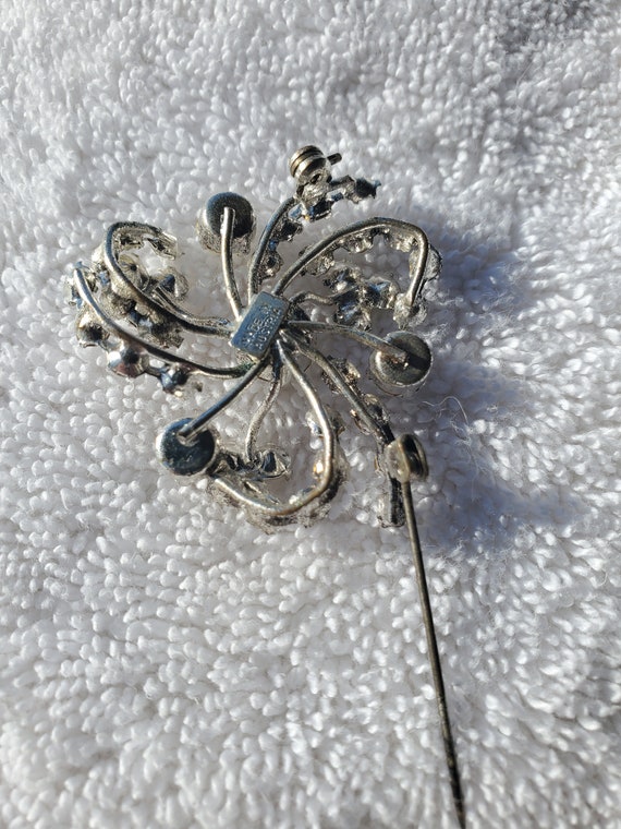 1940's Austrian Crystal Brooch - image 3