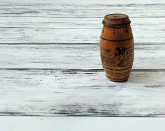 Asbro Wooden Needle Barrel, Wooden Needle Holder