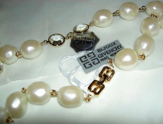 Givenchy Vintage Faux Pearls & Crystal Necklace - image 6