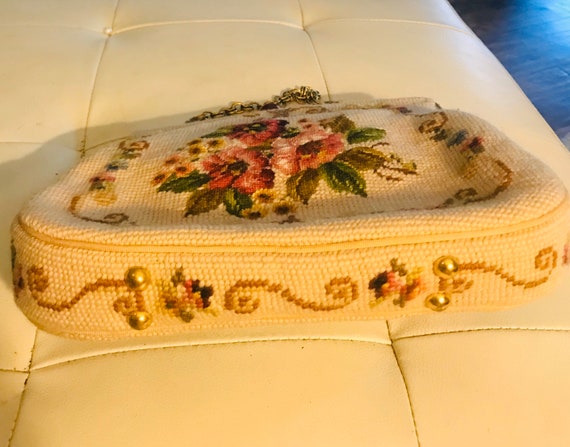 Vintage Embroidered Handbag Purse - image 4