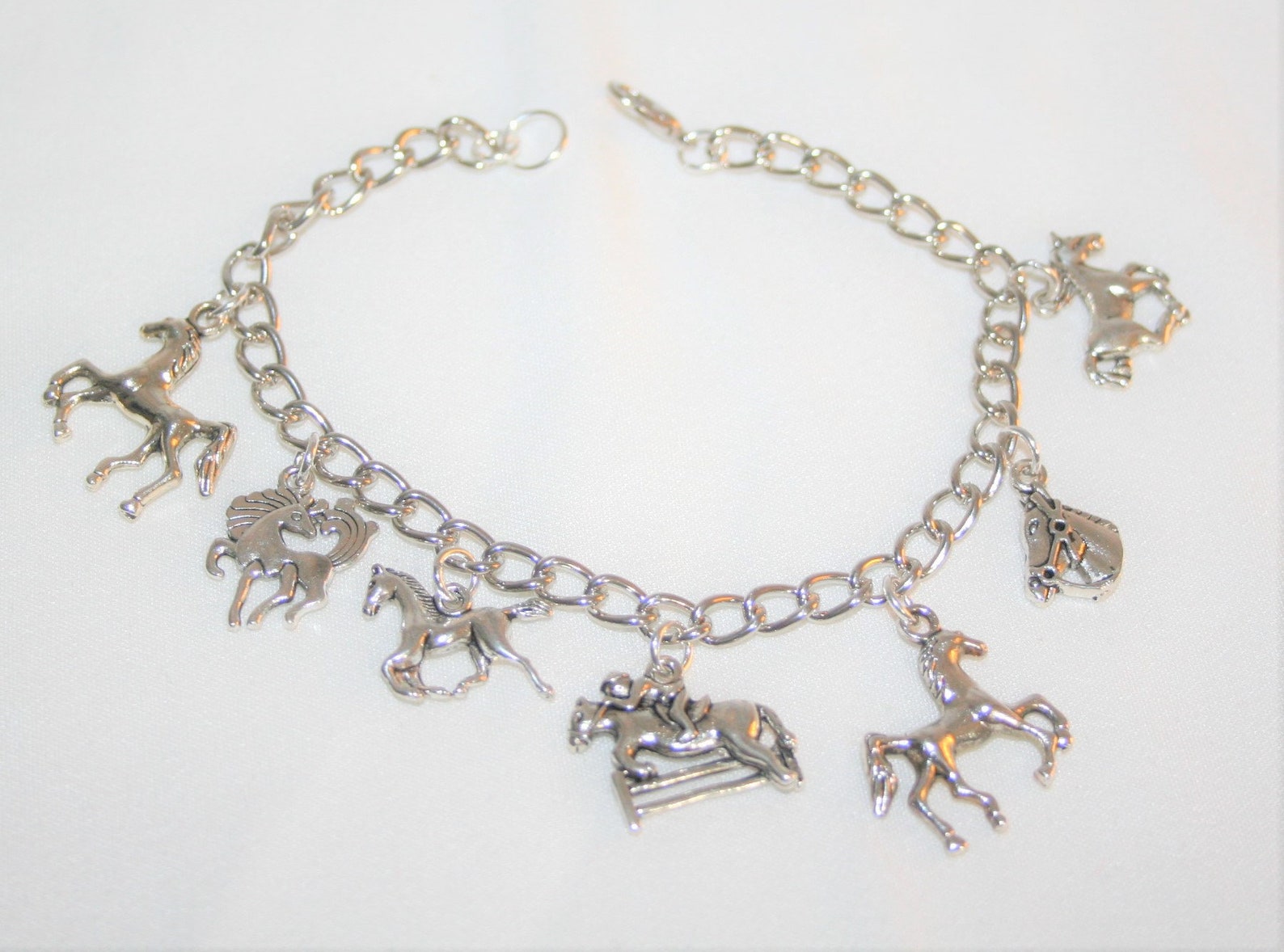 Horse Charm Bracelet Horse Lover Bracelet Equestrian Gift Etsy