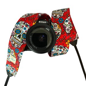 Red Sugar Skulls Camera Strap / DSLR Camera Strap for Nikon, Canon, Sony and more / Fabric Camera Strap