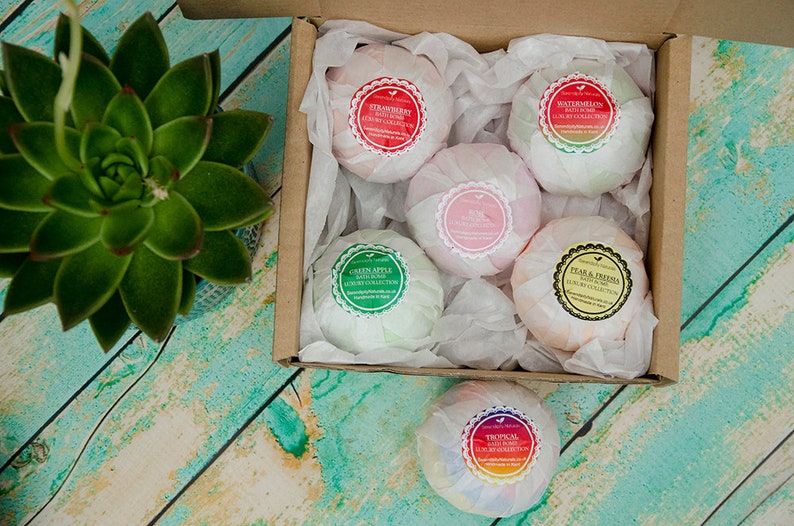 5 Randomly Chosen Bath Bombs Collection in a Gift Box, Vegan image 6