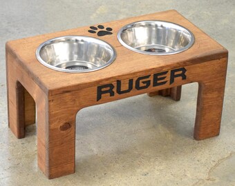 dog dish holder