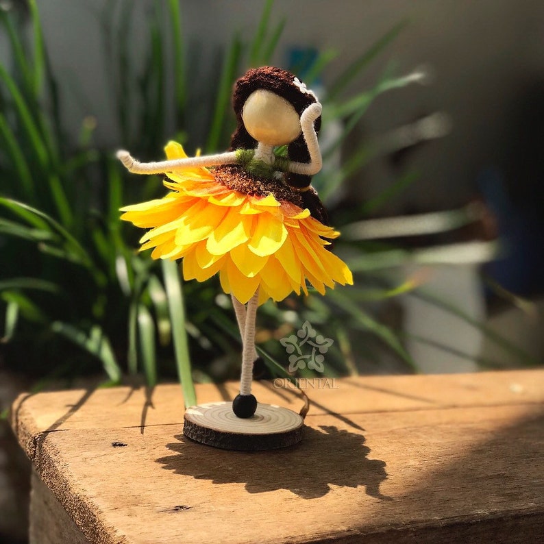 Sunflower Doll Helianthus Petal Doll No face doll Orange | Etsy