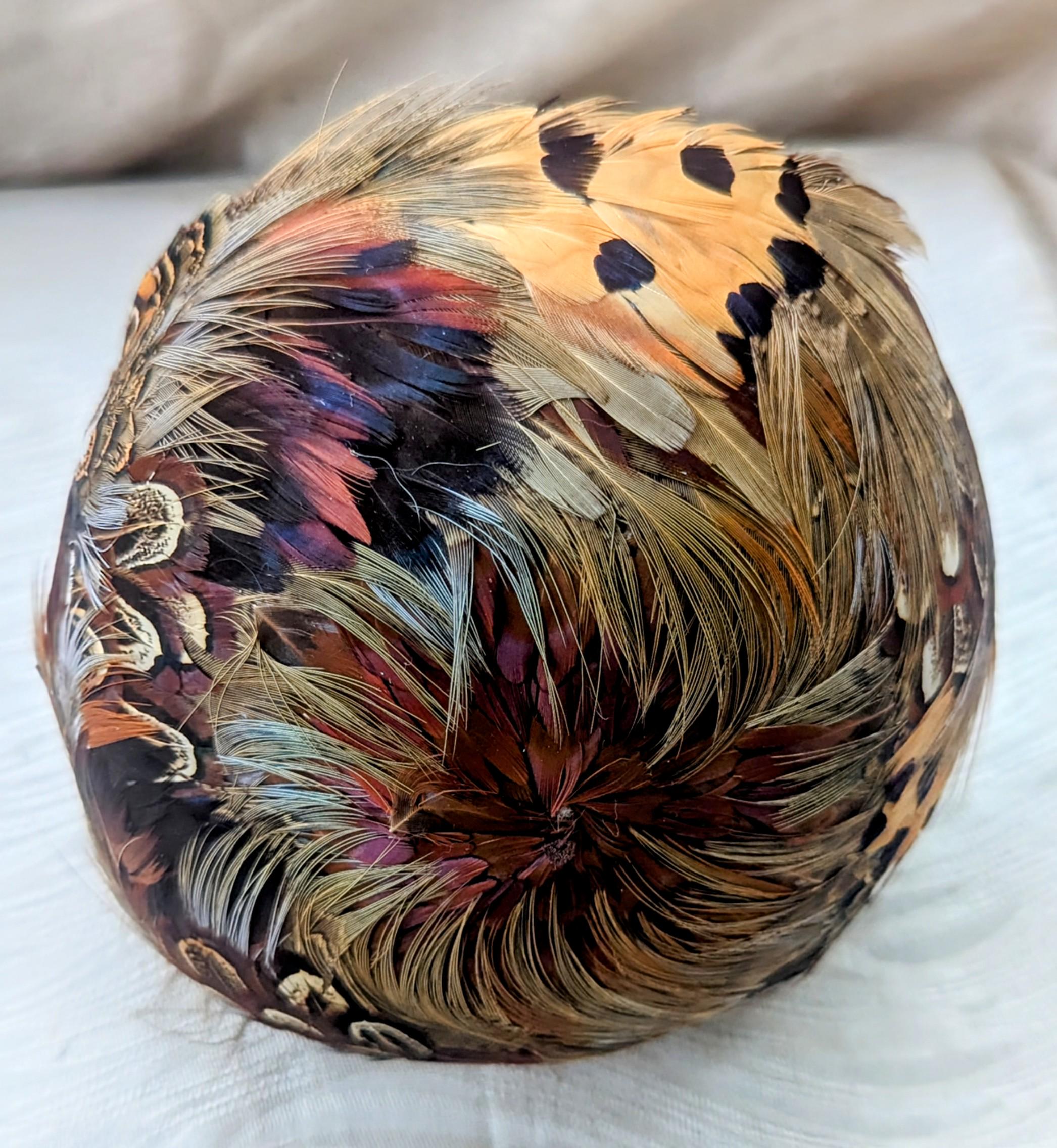 Vintage URBI Designer Feather Hat. Multicolored Cloche 1950s  display picture 2