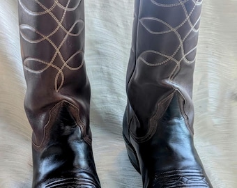 Nocona cowgirl-laarzen 5,5 B, 2 kleuren zwart en bruin leer, uitstekende vintage staat, schoongemaakt en gepolijst, klaar om te dragen!
