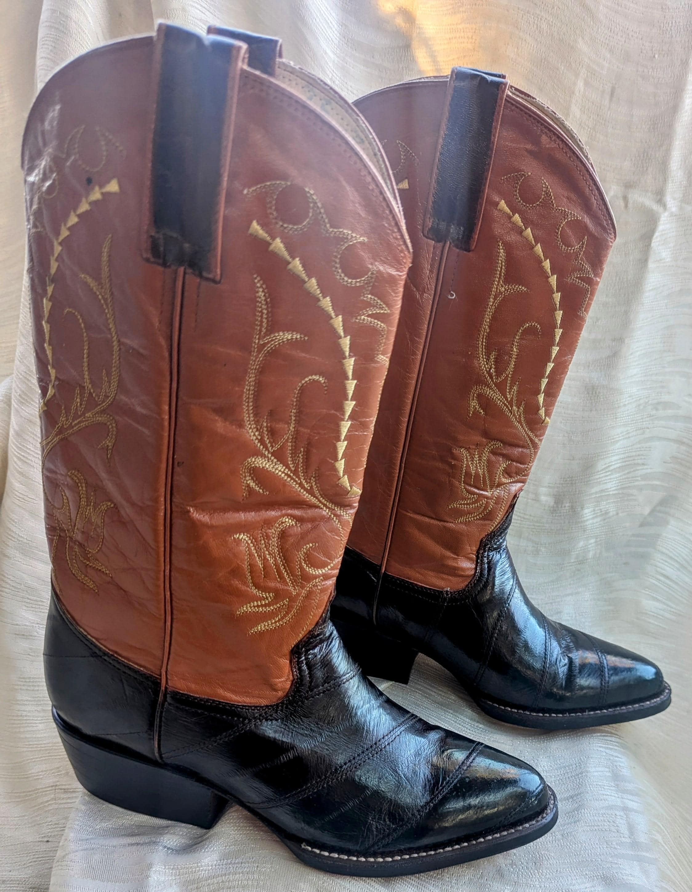 Ferrini Black Embossed Crocodile Western Boots Men’s 8.5D Ivory Stitching Mexico Crocodile Boots for Men | Mercari main image 2