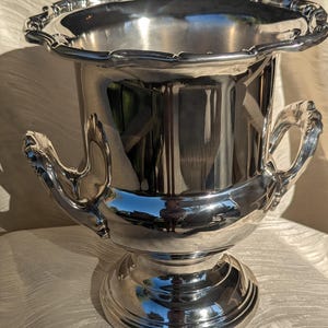Leonard&#39;s Silverplate Champagne Bucket, Wine Chiller, Victorian, Excellent Vintage Condition! It is ready for your party.