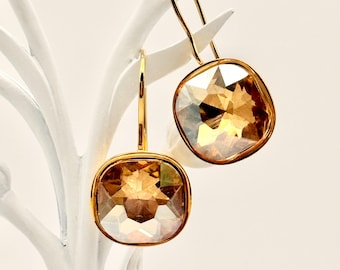 Cushion Cut Sunshine Potomac Beads Crystal Earrings: Shiny Gold, Bright Golden Yellow Earring