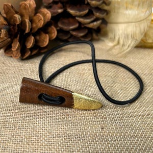 Large Hair Tie Gold Leaf Tip Ponytail Holder for Thick Locs Braids, No Tension Headache Natural Wood Elastic Toggle Hair Jewelry