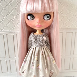 Pretty Gray dress for Blythe with knitted bodice and cotton skirt.