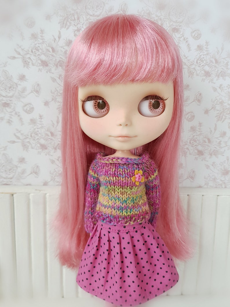 Pretty pink and yellow knitted jumper and skirt set for Blythe image 1
