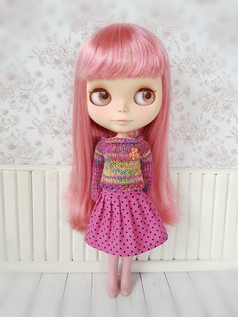 Pretty pink and yellow knitted jumper and skirt set for Blythe image 4