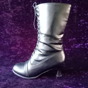 Zwarte imitatieleer veterlaarzen Oma laarzen Victoriaanse laarzen steampunk gothic laarzen veterlaarzen kloshak Louis-laarzen EU40 US8.5 UK6