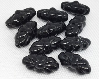 10 Vintage German Pressed Black Flower Oval Glass Beads 18mm