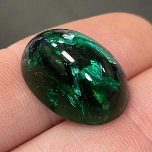1 Vintage Green Foil Japan Oval Glass Cabochon